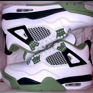 Jordan 4 Seafoam size 9w